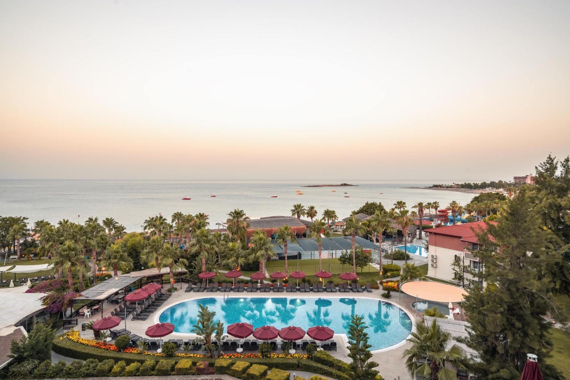 Justiniano Deluxe Resort Okurcalar Εξωτερικό φωτογραφία