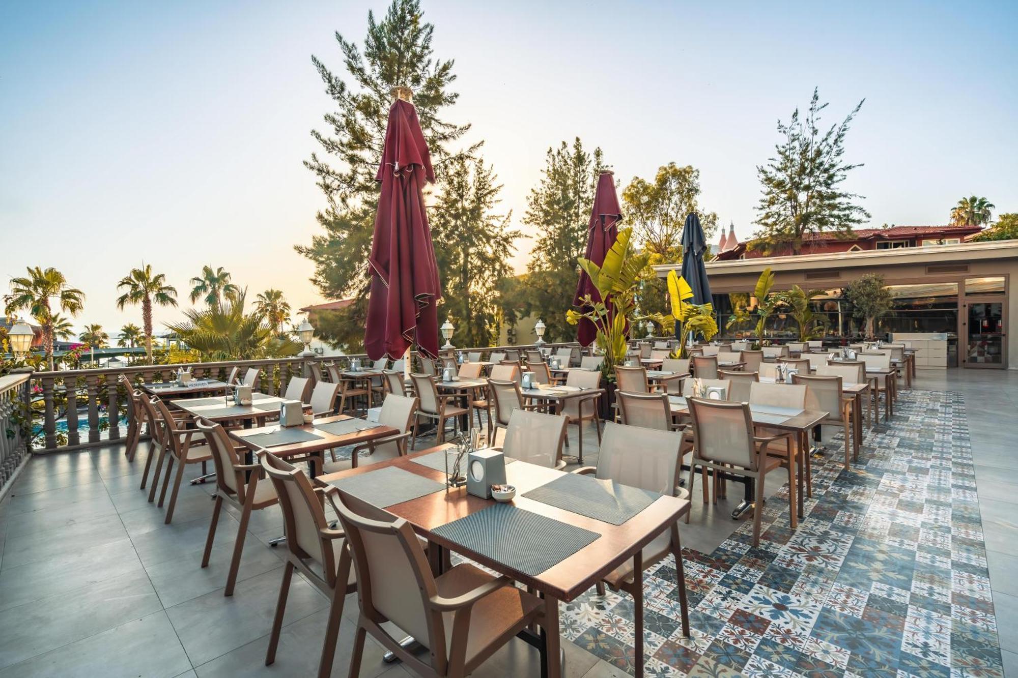 Justiniano Deluxe Resort Okurcalar Εξωτερικό φωτογραφία